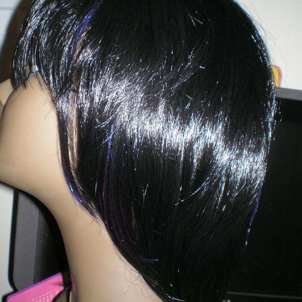 Full Cap Wig - Picture 2 of 6
